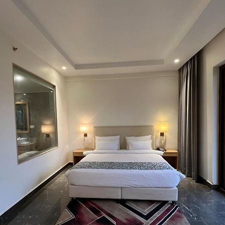 Parklane Resort Dhanbād Buitenkant foto
